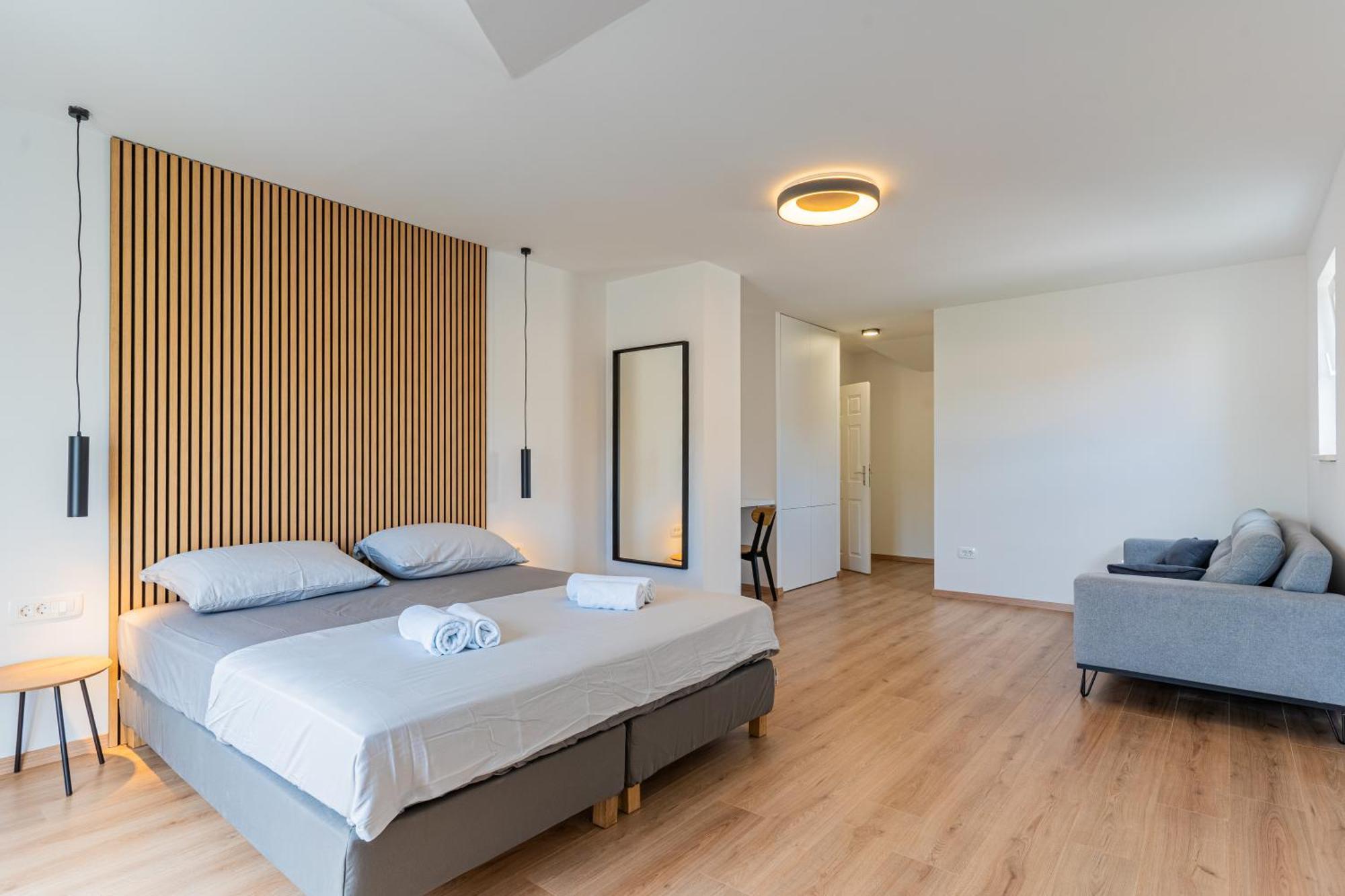 Apartments & Rooms Klemenc 茨雷斯 外观 照片