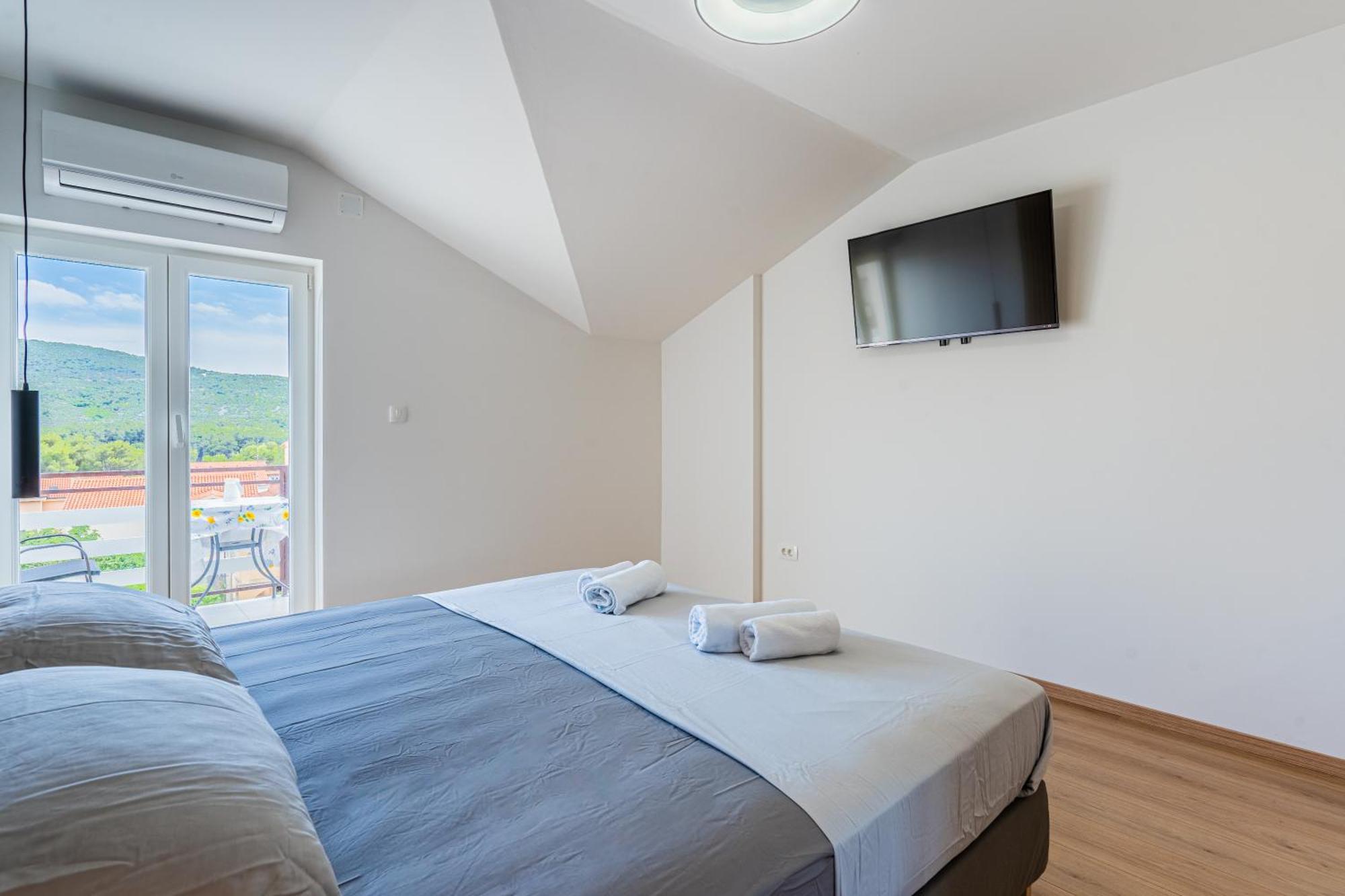 Apartments & Rooms Klemenc 茨雷斯 外观 照片