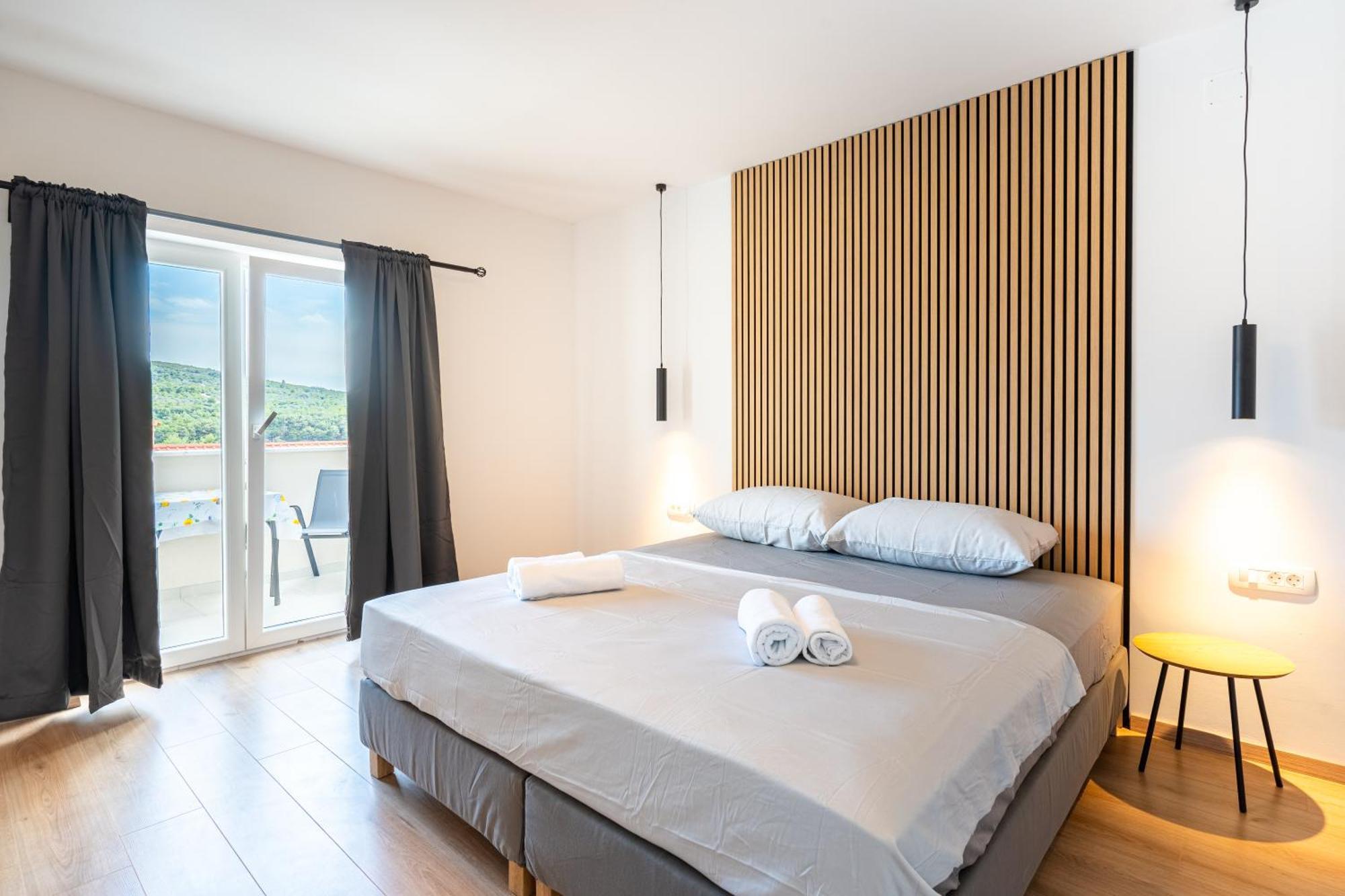 Apartments & Rooms Klemenc 茨雷斯 外观 照片