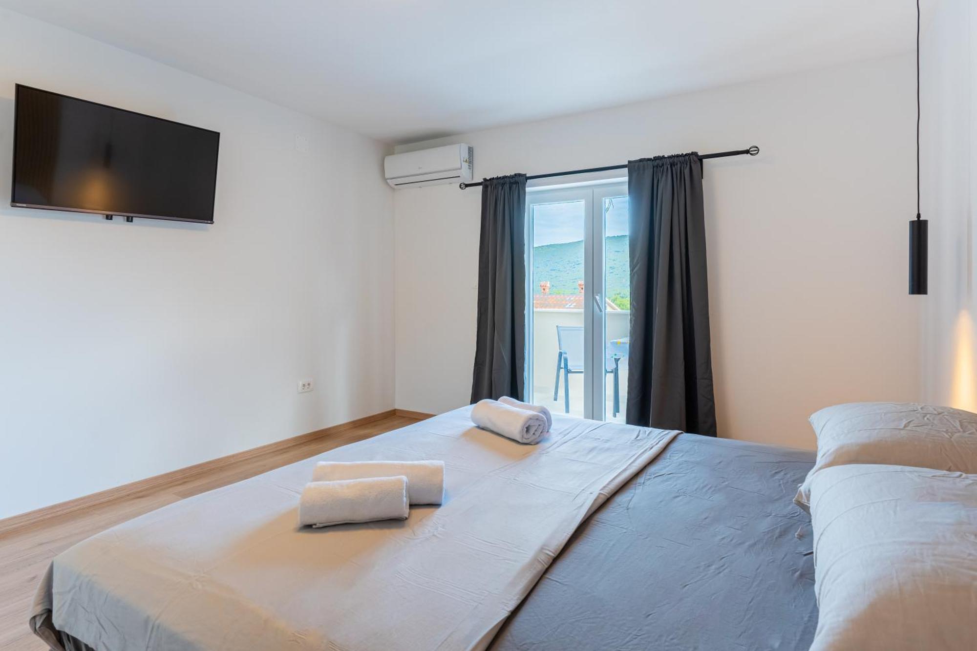 Apartments & Rooms Klemenc 茨雷斯 外观 照片