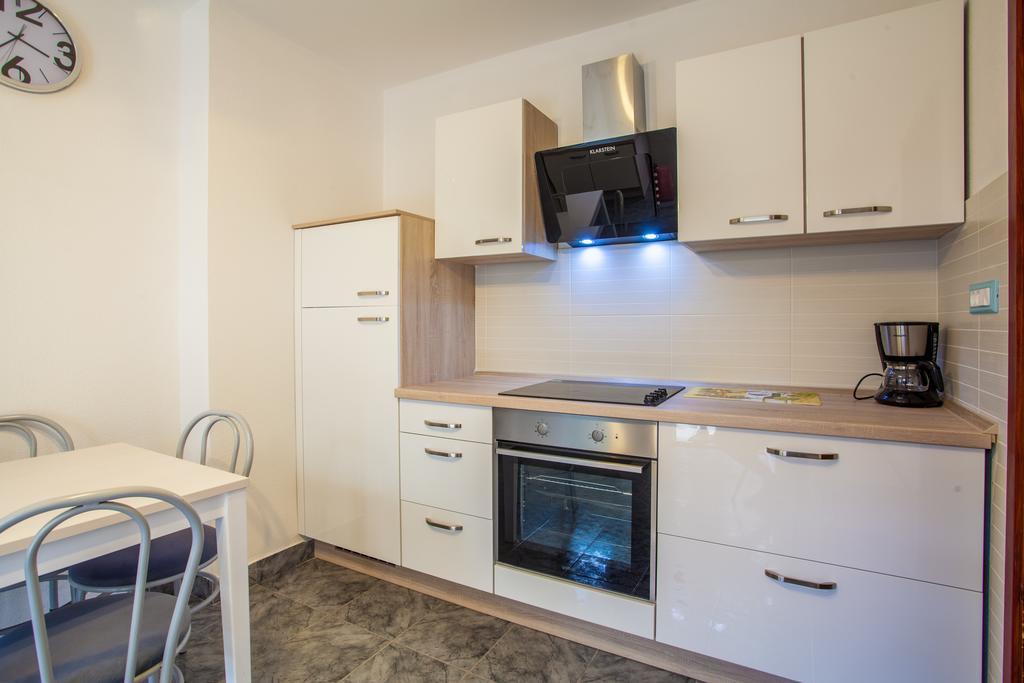 Apartments & Rooms Klemenc 茨雷斯 外观 照片