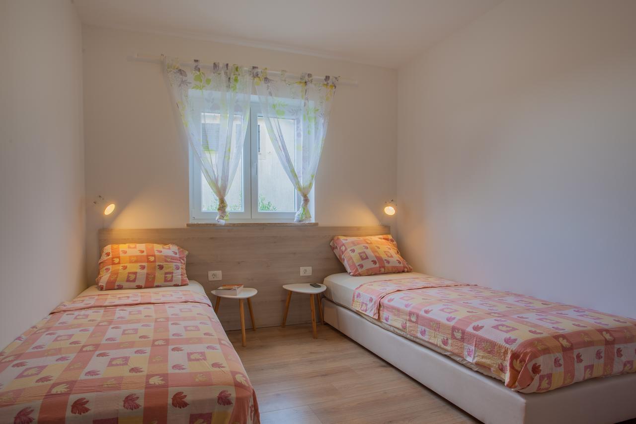 Apartments & Rooms Klemenc 茨雷斯 外观 照片